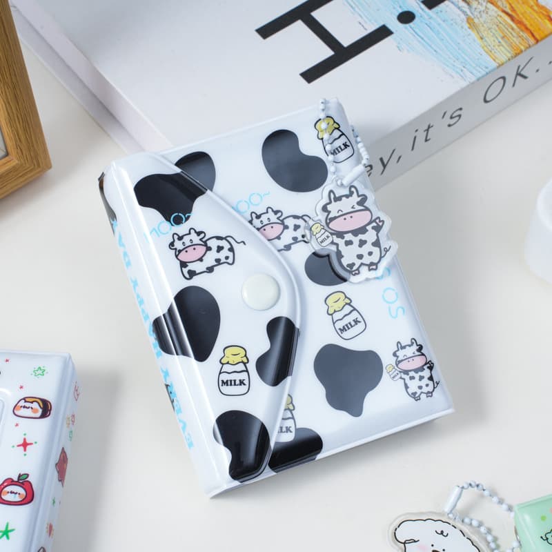 アルバム かわいい動物キャラクターの収納製本アルバム